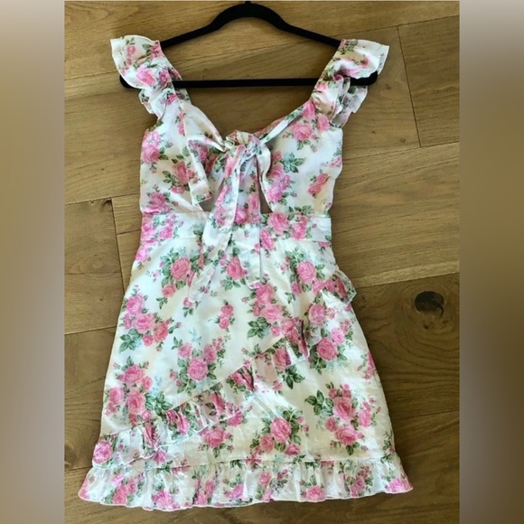 Woman MABLE Iyla Pink White Floral Sleeveless Ruffle Cut-out Mini Dress Sz Small - Picture 1 of 4